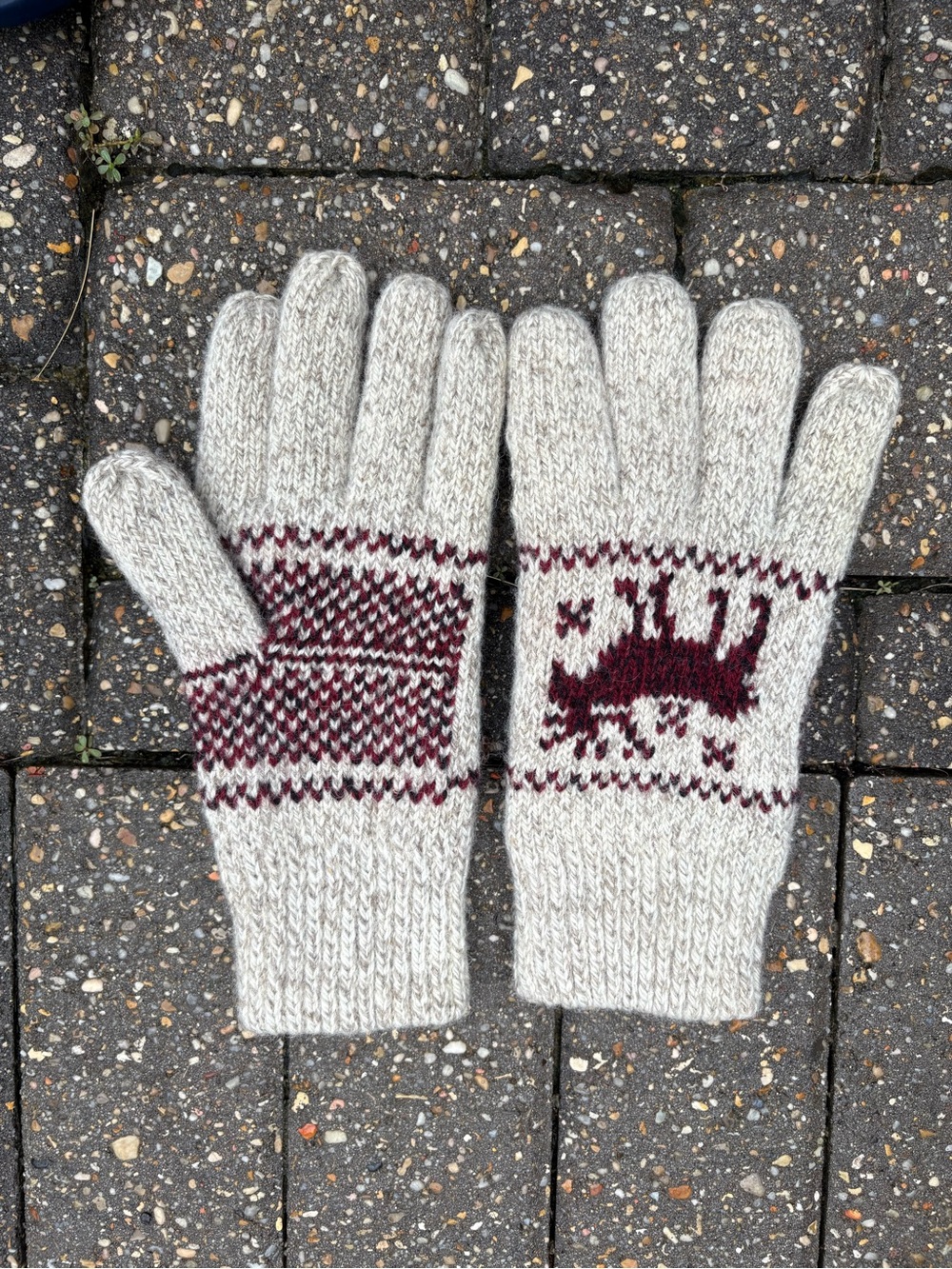 Vintage wool knit gloves tan with burgundy pattern, cotton flannel lined